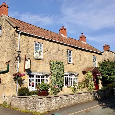 Plumpton Court Hotel Nawton Exterior photo