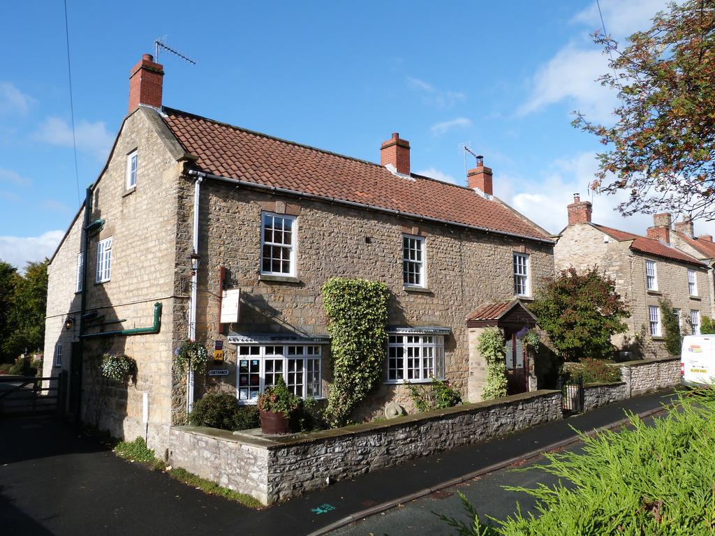 Plumpton Court Hotel Nawton Exterior photo