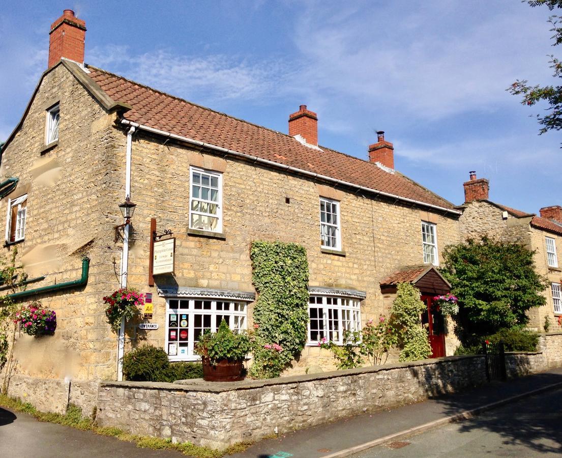 Plumpton Court Hotel Nawton Exterior photo